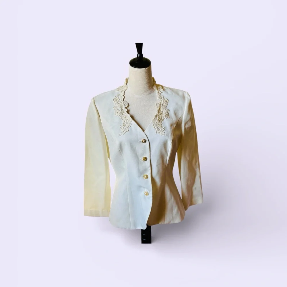 Vintage Cachet Sz 12 Warm White Blazer with Lace Detail, Lattice Back - Picture 1 of 14